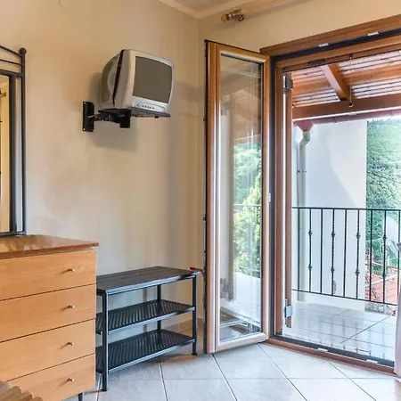 Apartment Small House With Garden & View Promirion