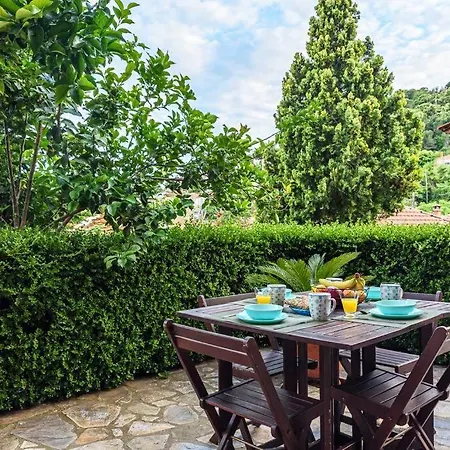 Small House With Garden & View Apartment *