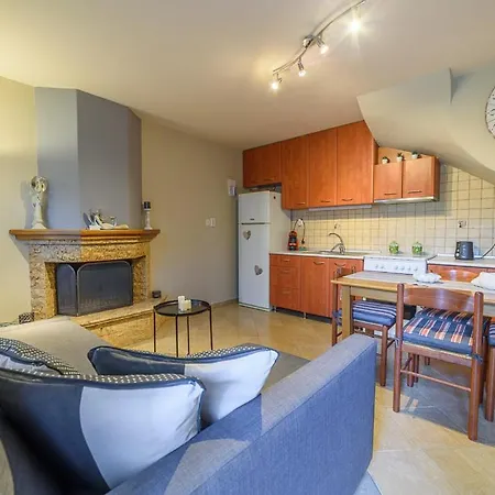 Small House With Garden & View Apartment Promirion