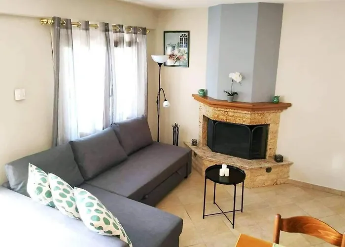 Small House With Garden & View * Promirion