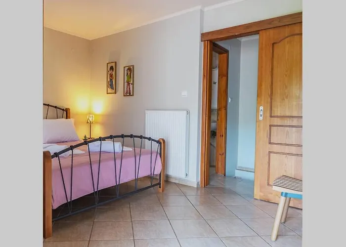 Small House With Garden & View