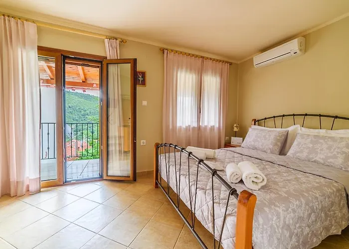 Small House With Garden & View