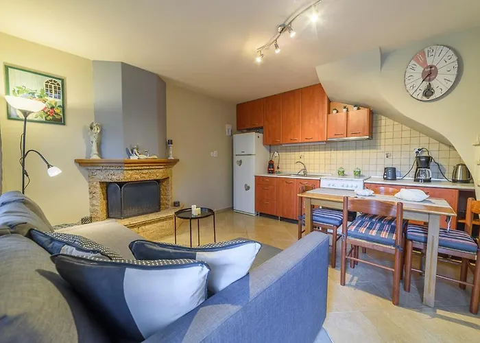 Small House With Garden & View Appartamento Promirion